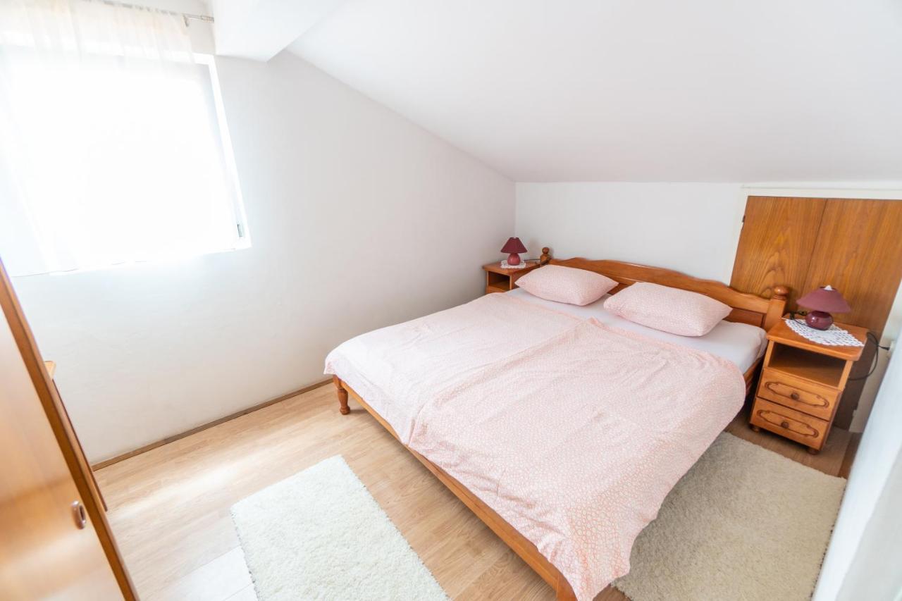 Apartments And Rooms By The Sea Palit, Rab - 5010 Esterno foto