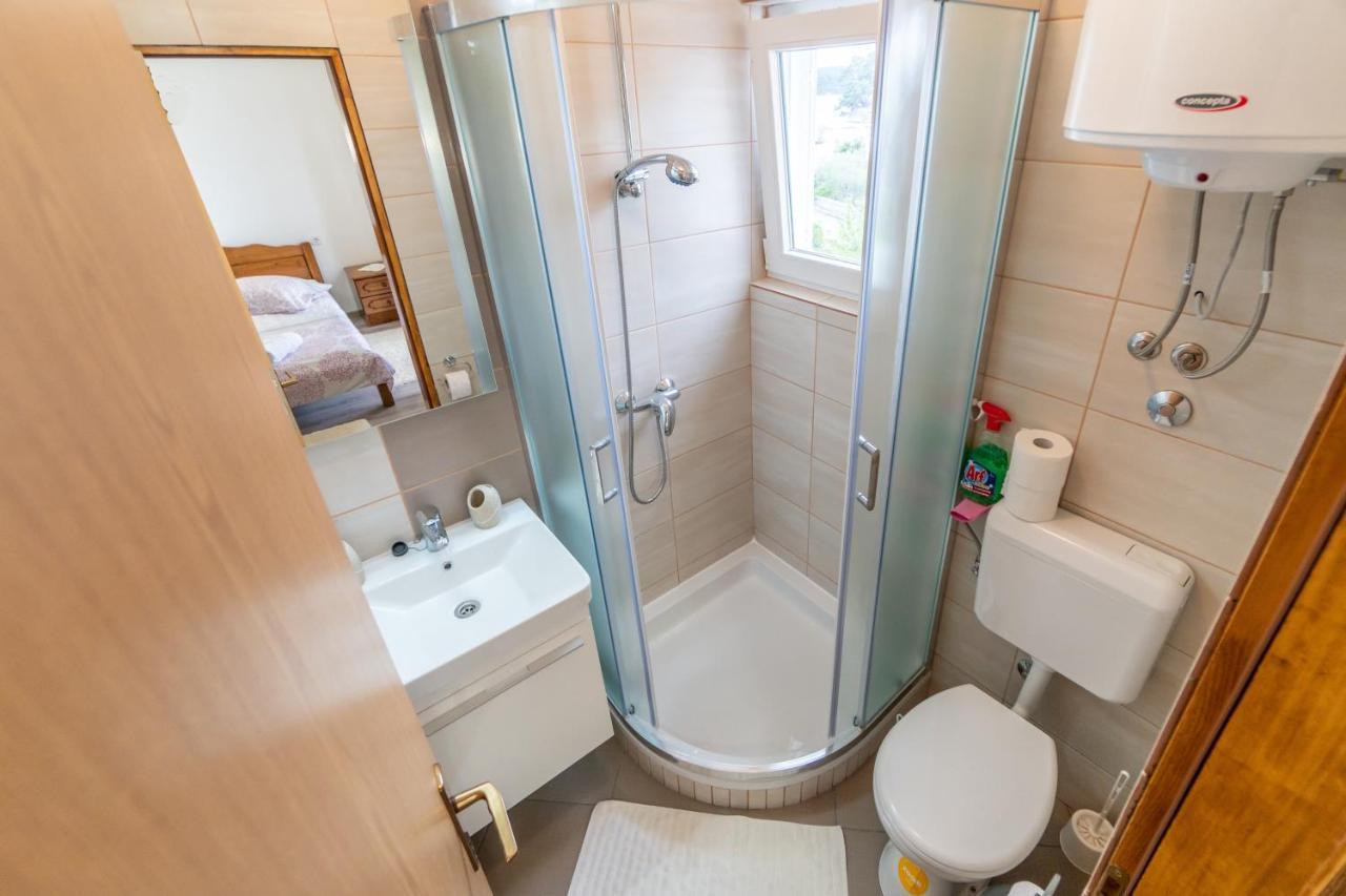 Apartments And Rooms By The Sea Palit, Rab - 5010 Esterno foto