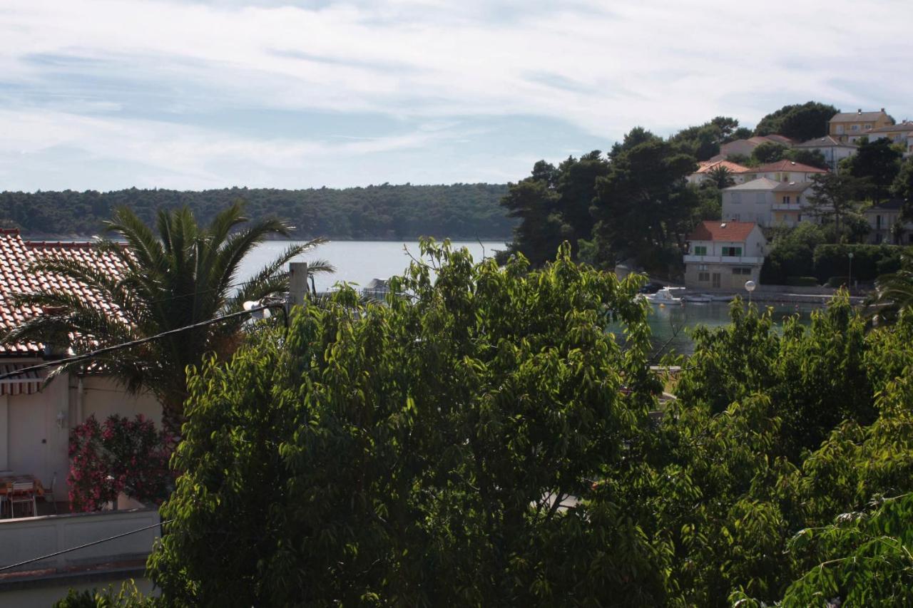 Apartments And Rooms By The Sea Palit, Rab - 5010 Esterno foto